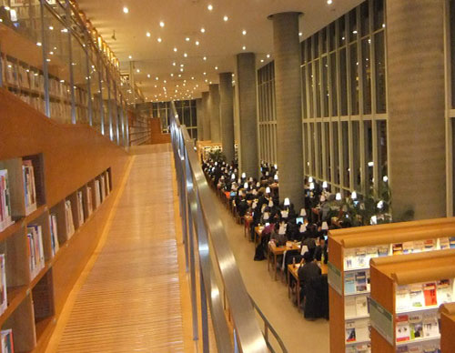 使用91短视频在线下载防火板裝修的浦東圖書館